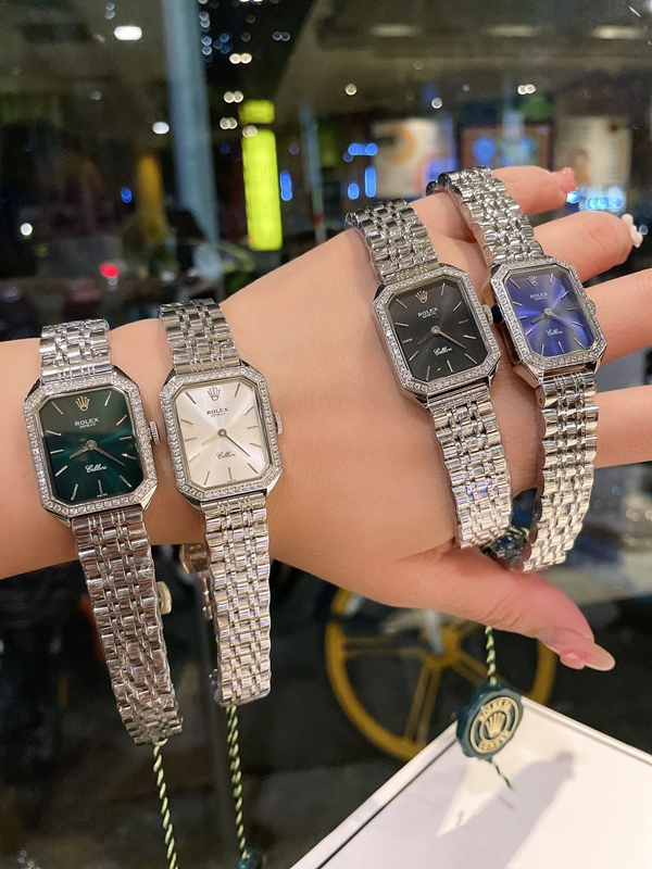 ブランド時計正面デザイン